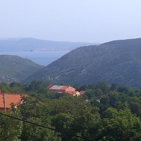 Apartman Sous Les Rochers Grižane Exterior foto
