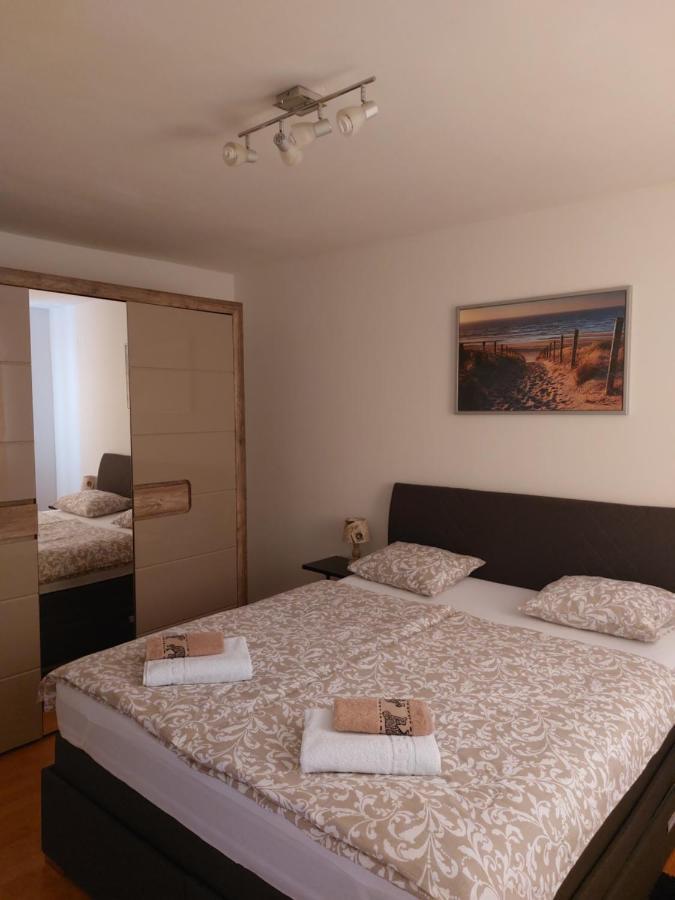 Apartman Sous Les Rochers Grižane Exterior foto