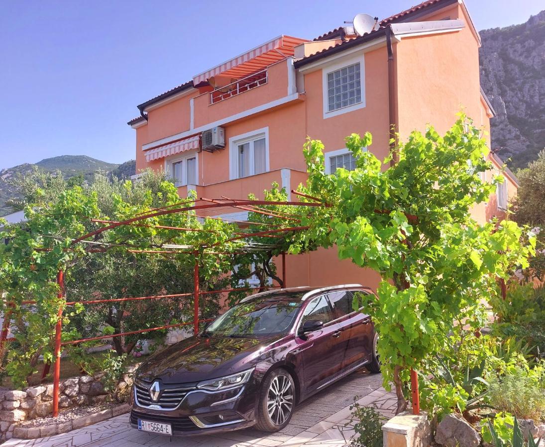 Apartman Sous Les Rochers Grižane Exterior foto